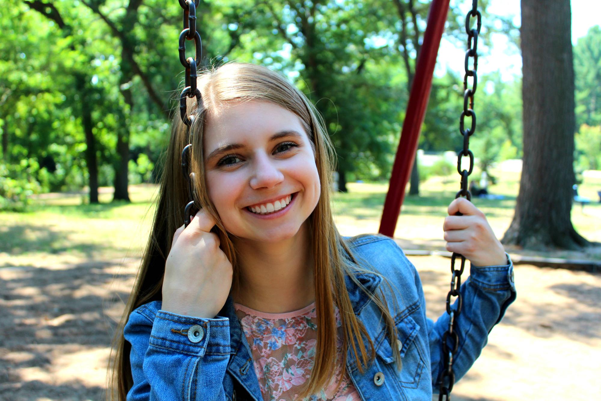 Annabelle Senior Photos Edited Color (284)