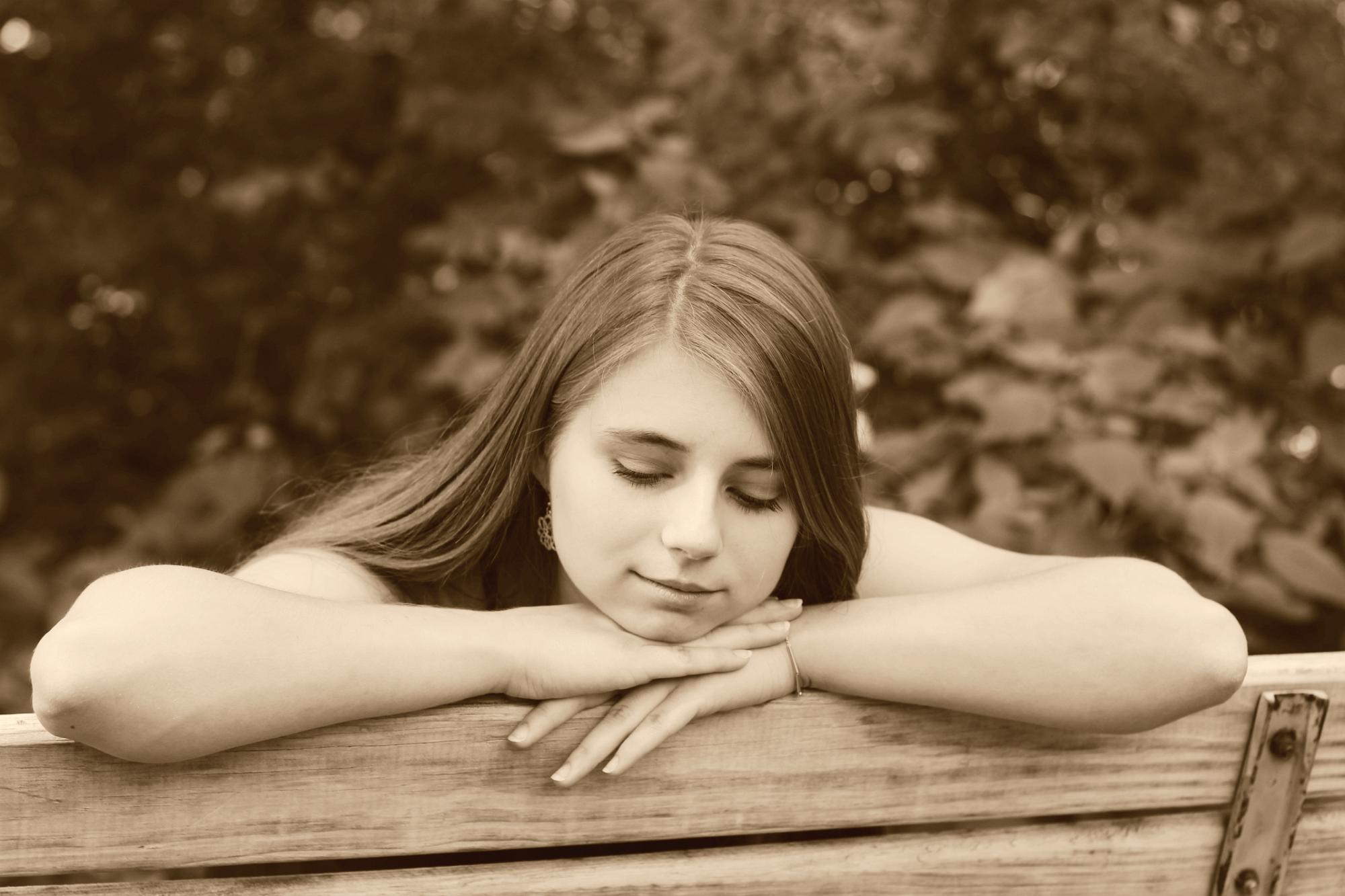 Annabelle Senior Photos Edited Sepia (224)